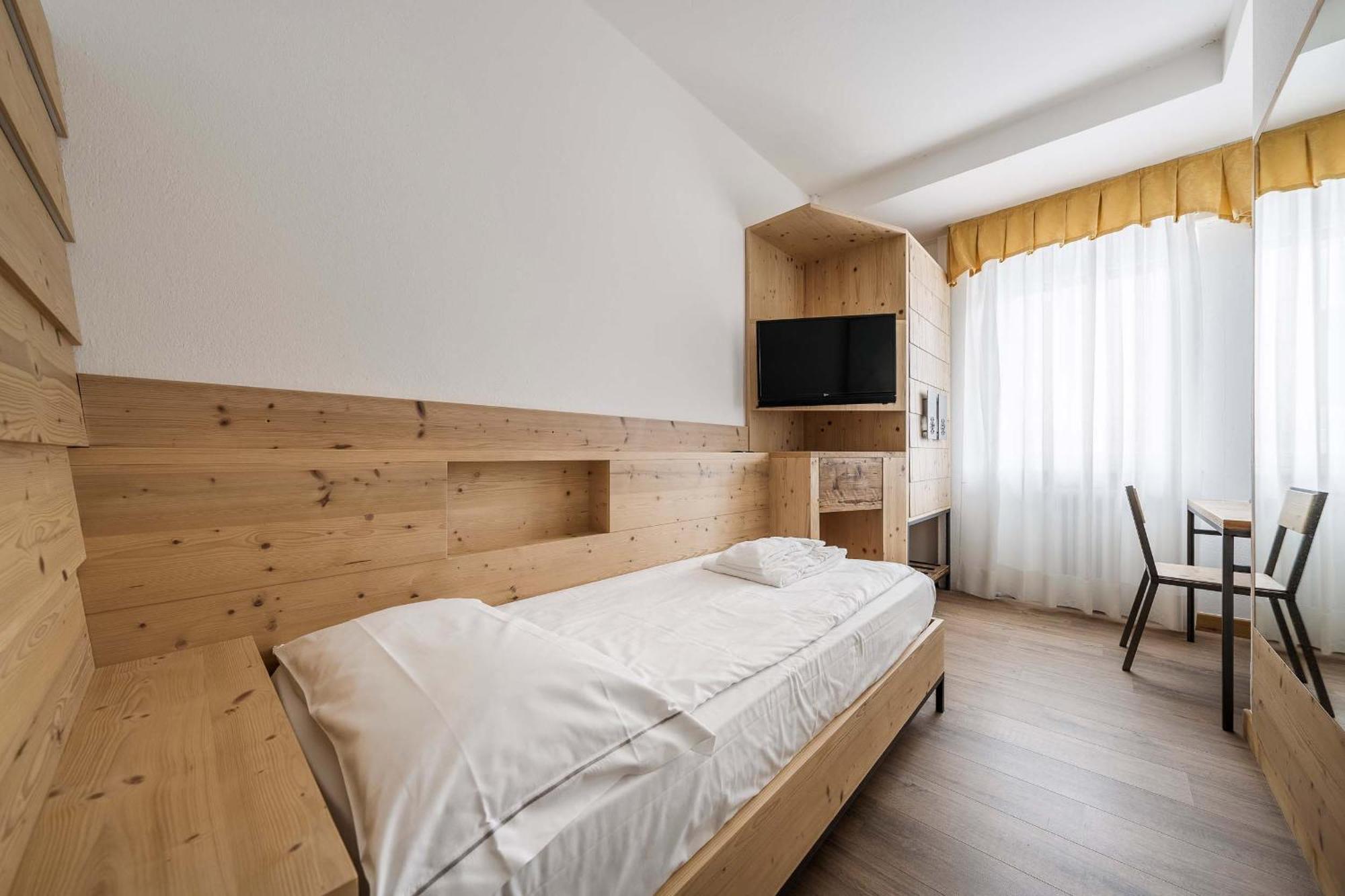 Hotel Olimpia Cortina dʼAmpezzo Exterior foto